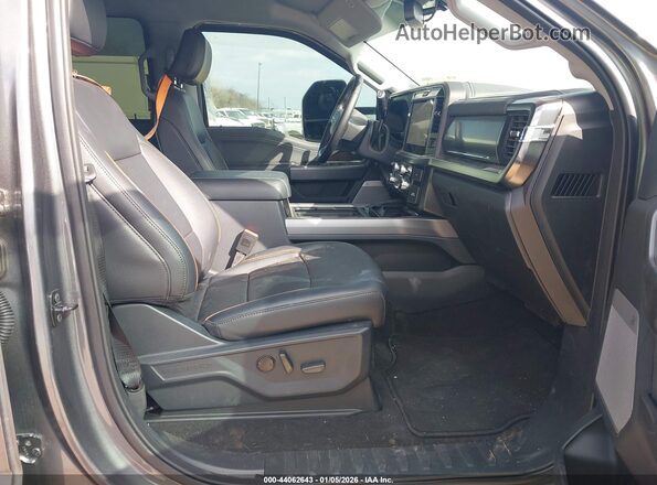 1FT7W2BT2TEC34289 2026 FORD F-250 Gray Вид салону спереду