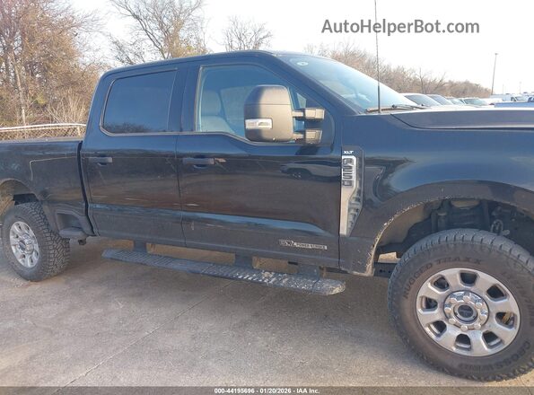 1FT7W2BT4REE11398 2024 FORD F-250 Black Vista interior trasera