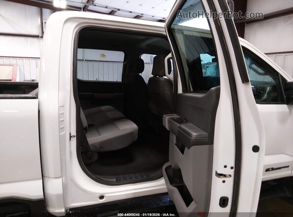 1FT7W2BT8REE11002 2024 FORD F-250 White VIN կոդի պիտակի տեսք