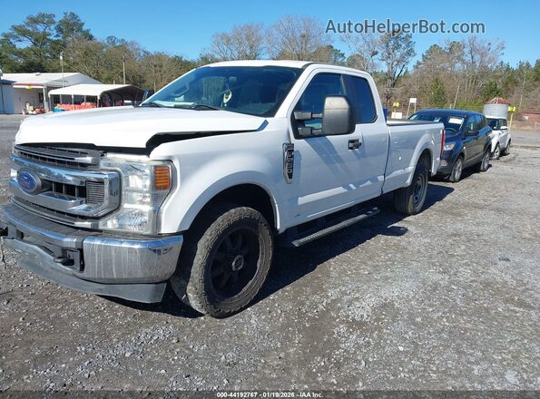 1FT7X2A67MEC24559 2021 FORD F-250 White Vista tres cuartos delantera izquierda