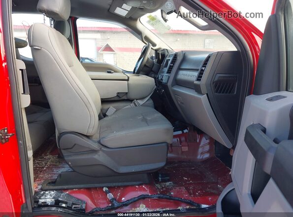 1FT7X2B64JEC85586 2018 FORD F-250 Red Вид салону спереду