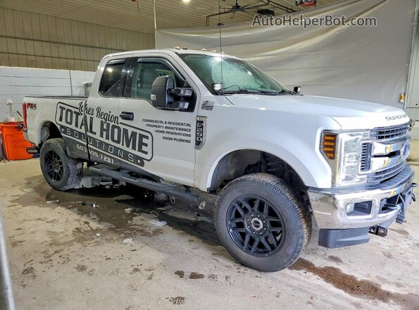 1FT7X2B69KEC72883 2019 FORD F250 White Front right