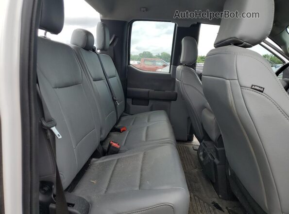 1FT7X2BA9REE83404 2024 FORD F-250 Белый Вид задних сидений