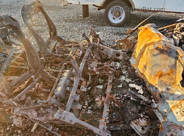 1FT8W2BM2REE86274 2024 FORD F250 Burn Widok wnętrza z przodu