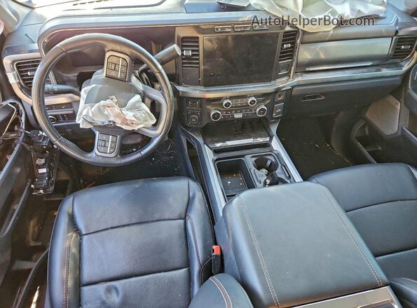 1FT8W2BT8PED24072 2023 FORD F250 Black Առջևի վահանակի տեսք