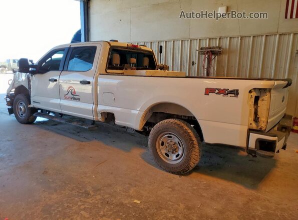 1FT8W2BT8REC92632 2024 FORD F250 White 