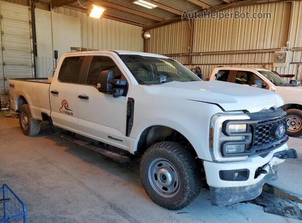 1FT8W2BT8REC92632 2024 FORD F250 White 