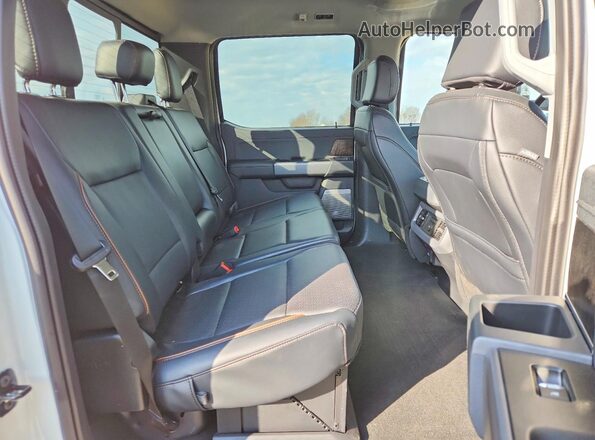 1FT8W2BTXSED18122 2025 FORD F250 White Вид задніх сидінь