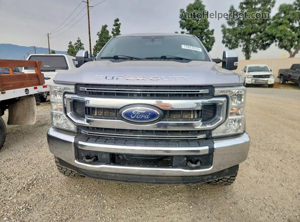 1FT8W3BTXNEF80913 2022 FORD F350 Серебряный Вид спереди