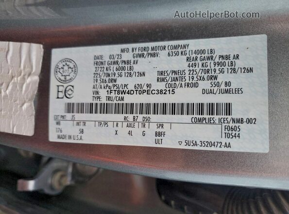 1FT8W4DT0PEC38215 2023 FORD F450 Silver Widok komory silnika