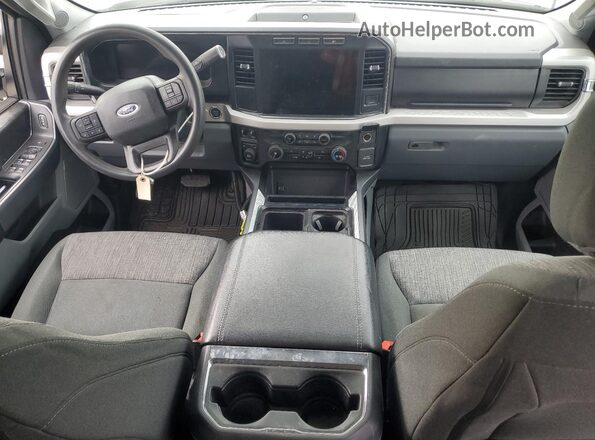 1FT8X3BN8REC38574 2024 FORD F350 Белый Вид панели приборов