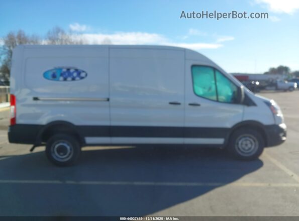 1FTBR1C82PKB13629 2023 FORD TRANSIT-250 Белый Вид задней части салона
