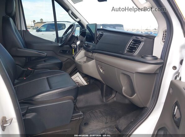 1FTBR1C87PKA05653 2023 FORD TRANSIT-250 White Front interior view