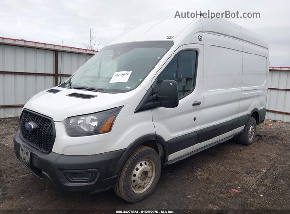 1FTBR2X84PKB37933 2023 FORD TRANSIT-250 Белый Передняя левая четверть
