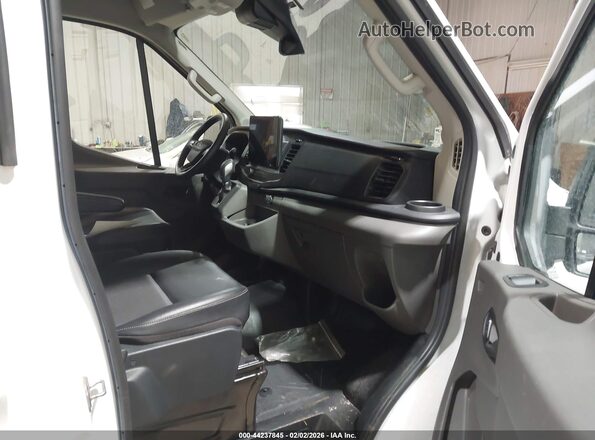 1FTBW2X88NKA70520 2022 FORD TRANSIT-350 White Widok wnętrza z przodu