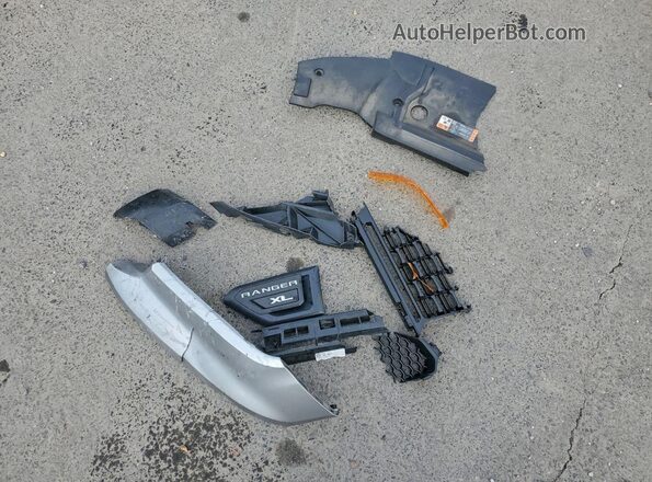 1FTER1FH0LLA07693 2020 FORD RANG Silver Widok komory silnika