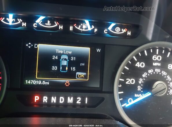 1FTEW1CF7GKF97950 2016 FORD F150 Белый Вид задних сидений