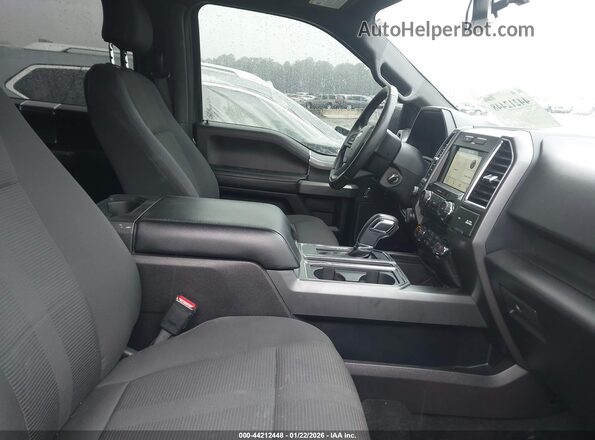 1FTEW1CF8GKF88514 2016 FORD F150 Gray Front interior view