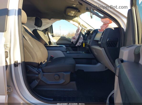 1FTEW1CP7KKC76055 2019 FORD F150 Gray Front interior view