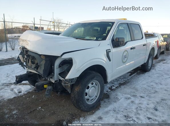 1FTEW1EB6NKE98723 2022 FORD F150 White Առջևի ձախ երեք քառորդ տեսարան