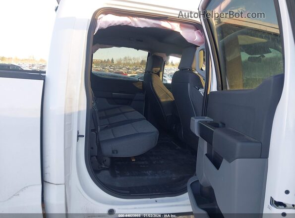 1FTEW1EB6NKE98723 2022 FORD F150 White VIN կոդի պիտակի տեսք