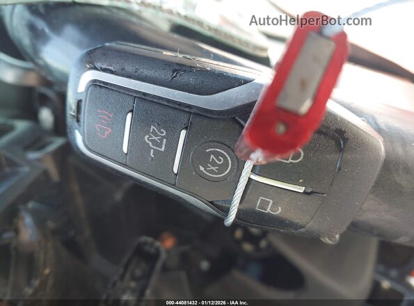 1FTEW1EF2HFB77374 2017 FORD F150 Серый Вид панели приборов