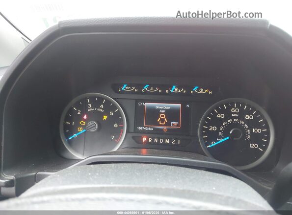 1FTEW1EF8GKF76084 2016 FORD F150 Red Հետևի նստատեղերի տեսք