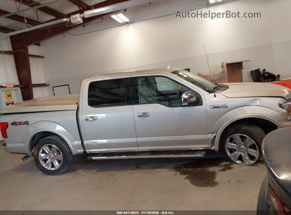 1FTEW1EG2JKC02151 2018 FORD F150 Beige Vista interior trasera