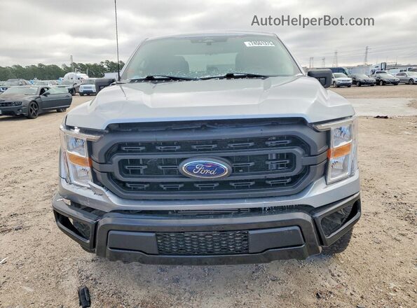 1FTEW1EP2NKE59591 2022 FORD F150 Silver Вид ззаду