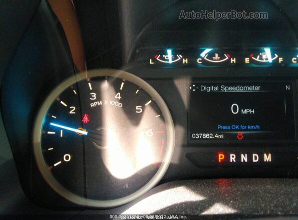 1FTEW1EP4JFC13385 2018 FORD F150 Red Vista de los asientos traseros