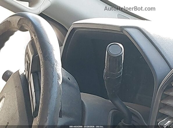 1FTEX1CP2JKE37570 2018 FORD F150 White Rear seats view