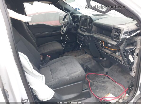 1FTFW1P86NKD26083 2022 FORD F-150 POLICE RESPONDER Белый Вид салона спереди