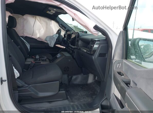 1FTFW1P8XRKF34585 2024 FORD F-150 POLICE RESPONDER White Vista interior delantera