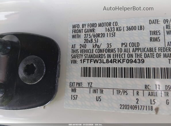 1FTFW3L84RKF09439 2024 FORD F150 White Vista del compartimento del motor