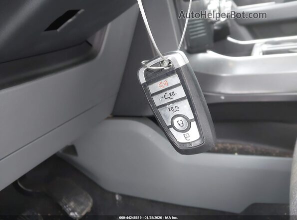 1FTVW1EV8PWG35120 2023 FORD F-150 LIGHTNING Gray Widok deski rozdzielczej