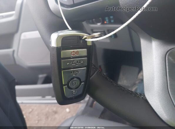 1FTVW3L71SWG05420 2025 FORD F-150 LIGHTNING Gray Widok deski rozdzielczej