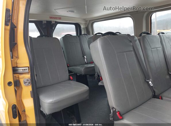 1FTYE2Y83LKB12844 2020 FORD TRANSIT-150 Yellow Widok naklejki z numerem VIN