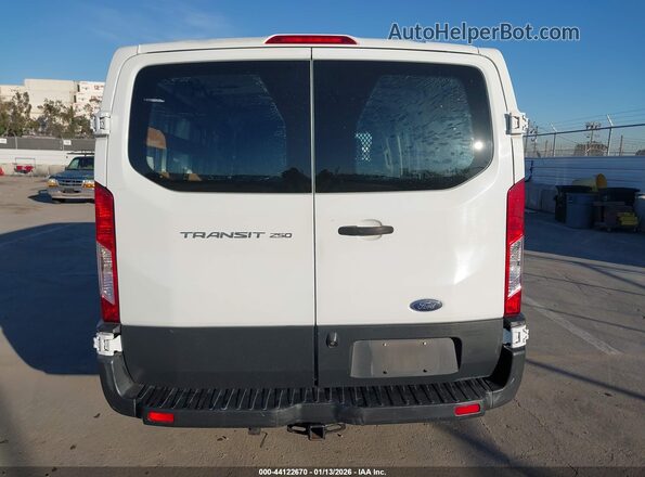 1FTYR1ZM1HKB29613 2017 FORD TRANSIT-250 White 