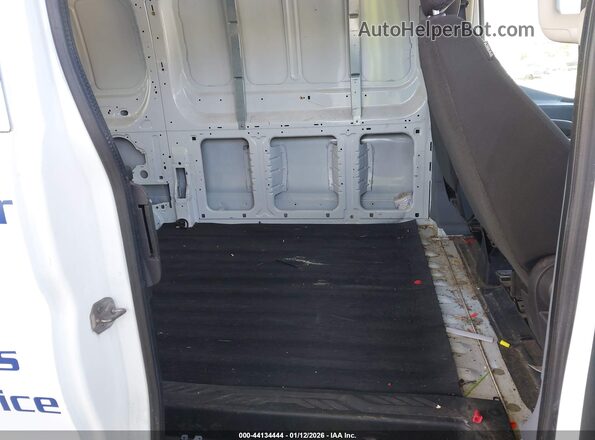 1FTYR1ZM5JKA64643 2018 FORD TRANSIT-250 White VIN კოდის სტიკერის ხედი