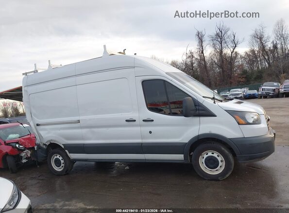 1FTYR2XM1HKA69891 2017 FORD TRANSIT-250 White Widok wnętrza z tyłu