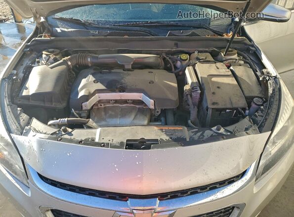 1G11E5SA7GF153676 2016 CHEVROLET MALIBU Silver Вид задньої частини салону
