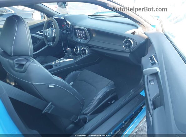 1G1FE1R74P0145109 2023 CHEVROLET CAMARO Blue Front interior view