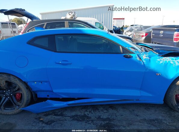 1G1FE1R74P0145109 2023 CHEVROLET CAMARO Blue Rear interior view