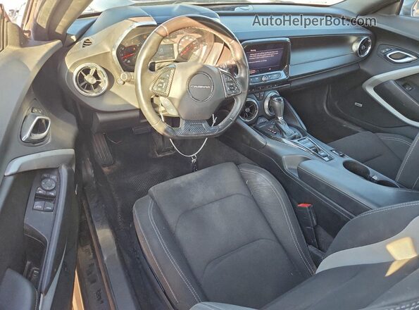 1G1FF3D70M0115097 2021 CHEVROLET CAMARO Gray Widok deski rozdzielczej