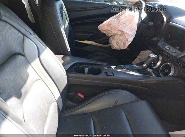 1G1FH1R7XG0171379 2016 CHEVROLET CAMARO  Widok wnętrza z przodu