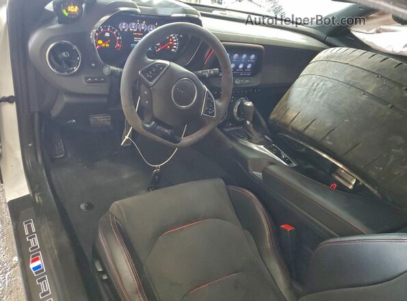 1G1FK1R65N0128039 2022 CHEVROLET CAMARO White Вид панелі приладів