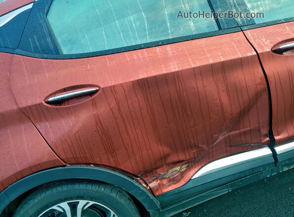 1G1FZ6S02L4147989 2020 CHEVROLET BOLT Red Widok tylnych siedzeń