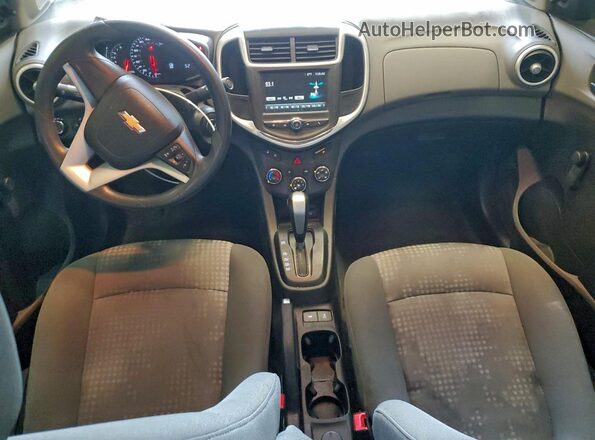 1G1JB5SH4H4135879 2017 CHEVROLET SONIC Silver Առջևի վահանակի տեսք