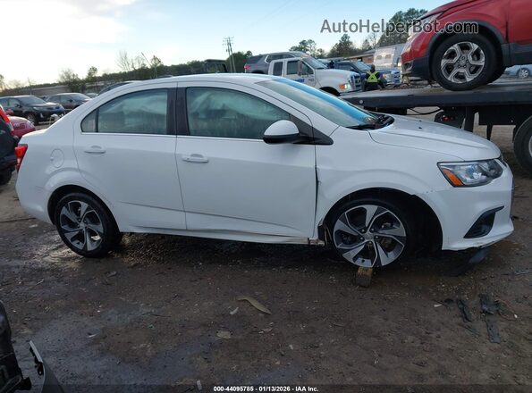 1G1JF5SB2L4103330 2020 CHEVROLET SONIC White Widok wnętrza z tyłu