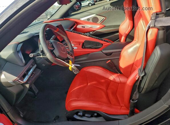 1G1YB2D40N5111995 2022 CHEVROLET CORVETTE Черный Вид салона спереди